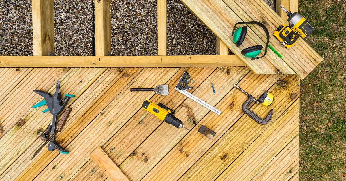 Screw Or Nail Decking A Side-by-Side Comparison